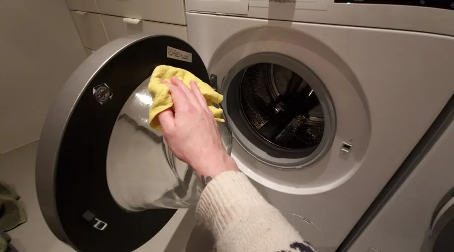 نحوه تمیز کردن ماشین لباسشویی درب جلو