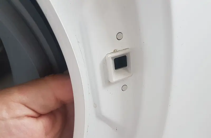 نصب قفل درب جدید